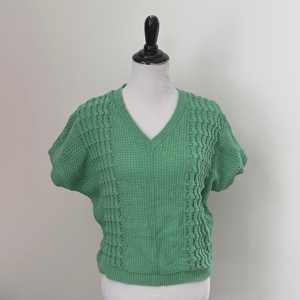 Green V-Neck Knit Sweater - Women's Short Sleeve Pullover
